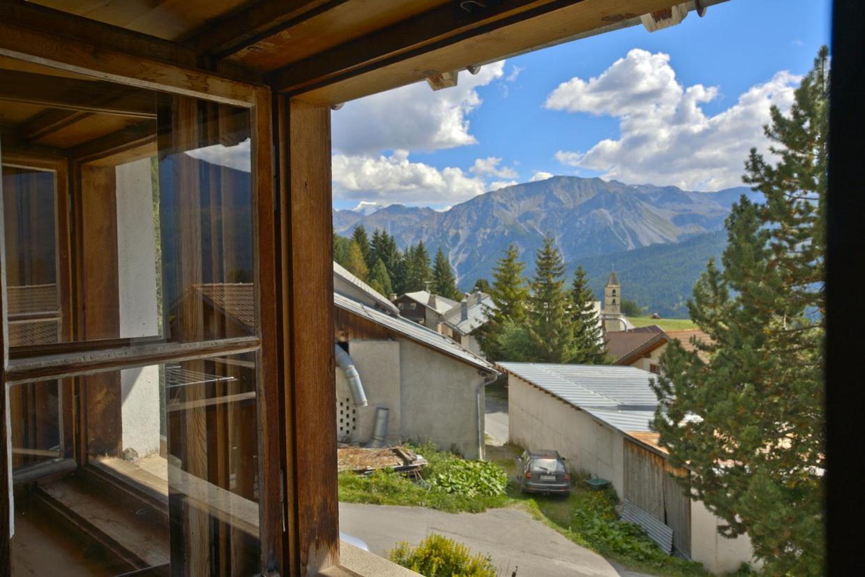 Chasa Sassalba Bed & Breakfast Lu Exterior photo